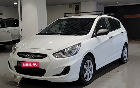 Hyundai Solaris II рестайлинг, 2013 год, 960 000 рублей, 5 фотография
