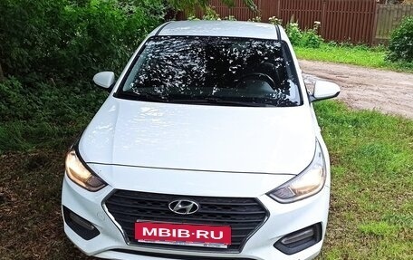 Hyundai Solaris II рестайлинг, 2019 год, 1 750 000 рублей, 1 фотография