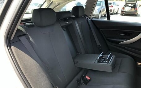 BMW 3 серия, 2018 год, 1 350 000 рублей, 14 фотография