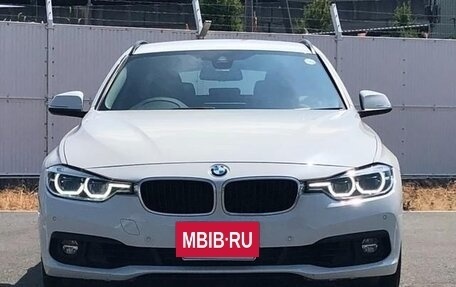 BMW 3 серия, 2018 год, 1 350 000 рублей, 5 фотография