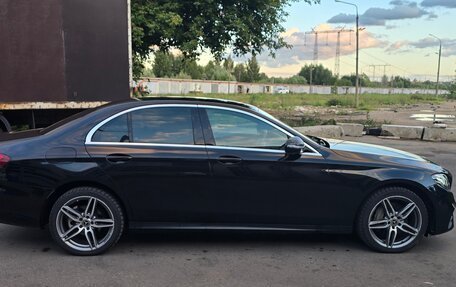 Mercedes-Benz E-Класс, 2018 год, 2 700 000 рублей, 3 фотография
