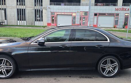 Mercedes-Benz E-Класс, 2018 год, 2 700 000 рублей, 4 фотография