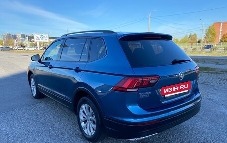 Volkswagen Tiguan II, 2018 год, 2 149 000 рублей, 4 фотография