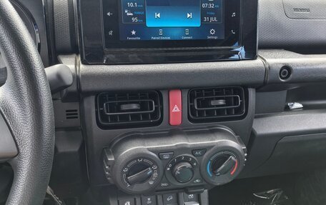Suzuki Jimny, 2023 год, 2 650 000 рублей, 12 фотография