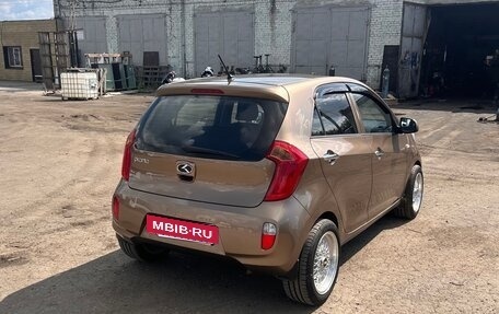 KIA Picanto II, 2011 год, 900 000 рублей, 6 фотография