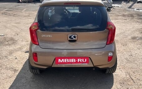 KIA Picanto II, 2011 год, 900 000 рублей, 10 фотография