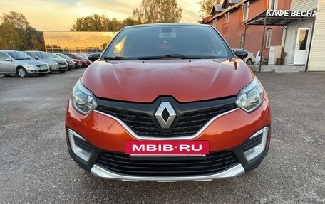 Renault Kaptur I рестайлинг, 2017 год, 1 195 000 рублей, 2 фотография