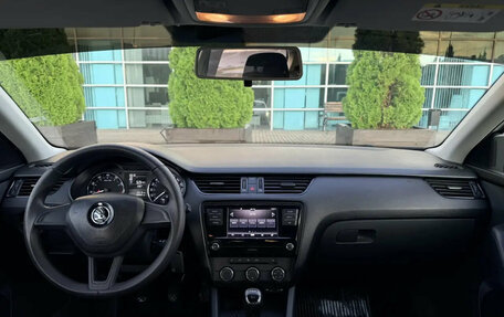 Skoda Octavia, 2017 год, 1 495 000 рублей, 7 фотография