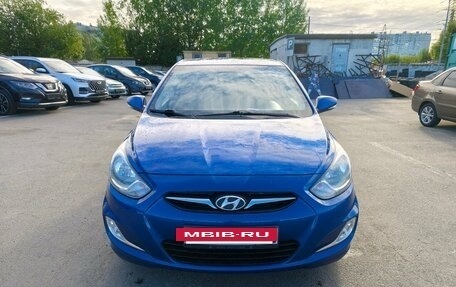 Hyundai Solaris II рестайлинг, 2011 год, 699 000 рублей, 2 фотография