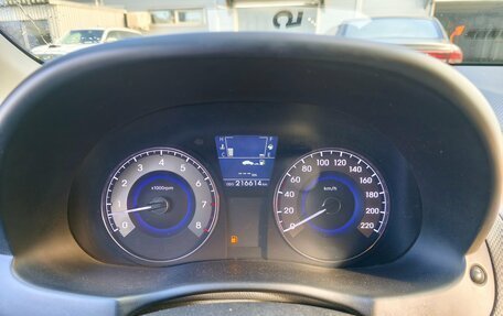 Hyundai Solaris II рестайлинг, 2011 год, 699 000 рублей, 10 фотография