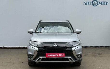 Mitsubishi Outlander III рестайлинг 3, 2021 год, 2 470 000 рублей, 2 фотография