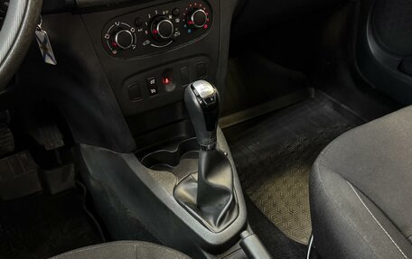 Renault Sandero II рестайлинг, 2016 год, 970 000 рублей, 15 фотография