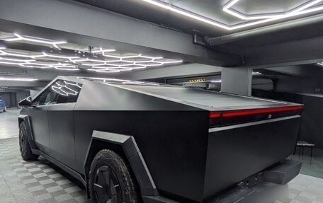 Tesla Cybertruck, 2024 год, 7 300 000 рублей, 5 фотография