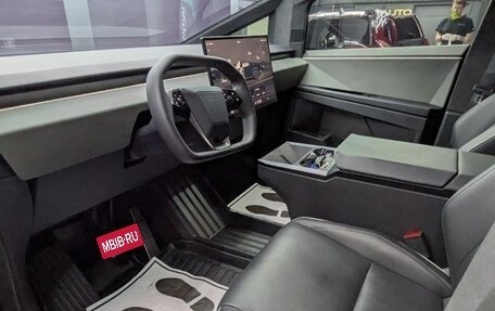 Tesla Cybertruck, 2024 год, 7 300 000 рублей, 7 фотография