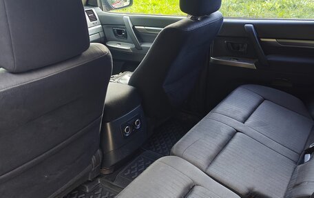 Mitsubishi Pajero IV, 2013 год, 1 300 000 рублей, 15 фотография