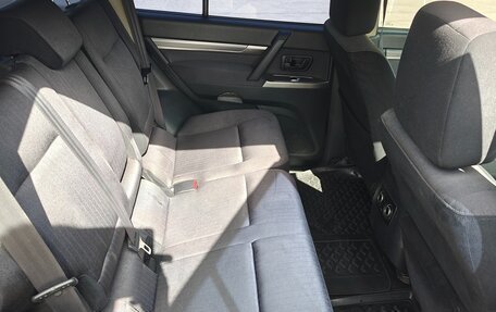 Mitsubishi Pajero IV, 2013 год, 1 300 000 рублей, 14 фотография