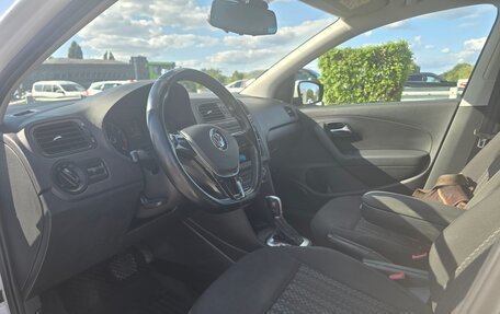 Volkswagen Polo VI (EU Market), 2017 год, 1 000 000 рублей, 13 фотография