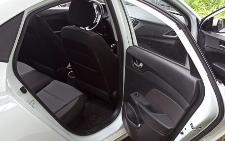 Hyundai Solaris II рестайлинг, 2019 год, 1 750 000 рублей, 6 фотография