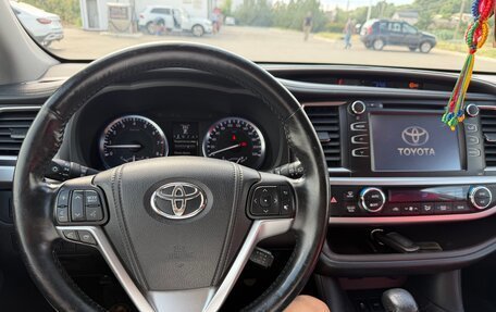 Toyota Highlander III, 2015 год, 2 800 000 рублей, 12 фотография