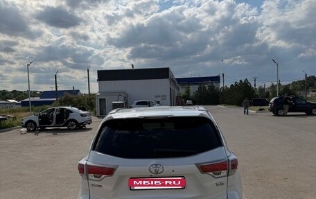 Toyota Highlander III, 2015 год, 2 800 000 рублей, 5 фотография