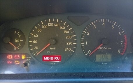Toyota Avensis III рестайлинг, 1999 год, 160 000 рублей, 6 фотография