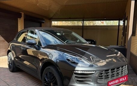 Porsche Macan I рестайлинг, 2018 год, 4 000 000 рублей, 3 фотография