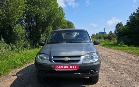 Chevrolet Niva I рестайлинг, 2009 год, 550 000 рублей, 1 фотография