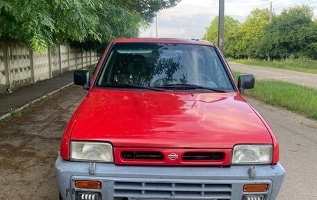 Nissan Terrano II рестайлинг, 1994 год, 425 000 рублей, 1 фотография