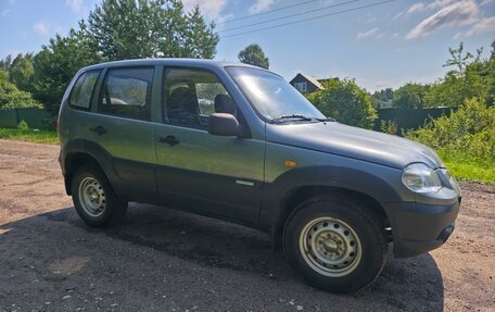 Chevrolet Niva I рестайлинг, 2009 год, 550 000 рублей, 3 фотография