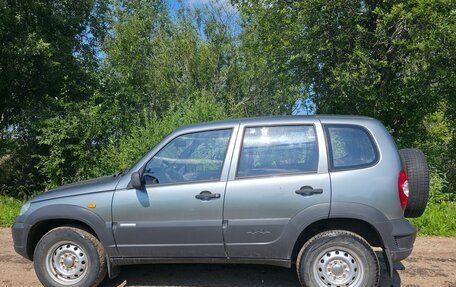 Chevrolet Niva I рестайлинг, 2009 год, 550 000 рублей, 2 фотография
