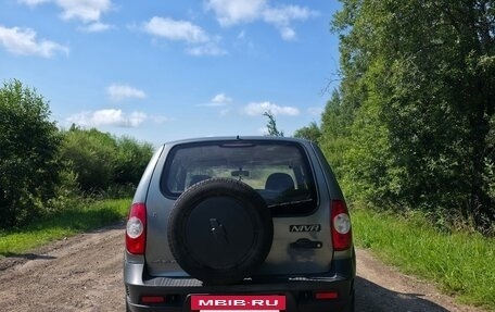 Chevrolet Niva I рестайлинг, 2009 год, 550 000 рублей, 4 фотография