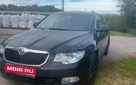 Skoda Superb III рестайлинг, 2009 год, 520 000 рублей, 2 фотография