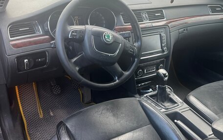 Skoda Superb III рестайлинг, 2009 год, 520 000 рублей, 15 фотография