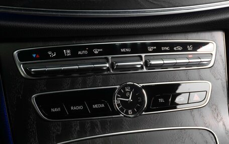 Mercedes-Benz E-Класс, 2018 год, 3 749 000 рублей, 22 фотография
