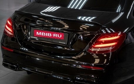 Mercedes-Benz E-Класс, 2018 год, 3 749 000 рублей, 12 фотография