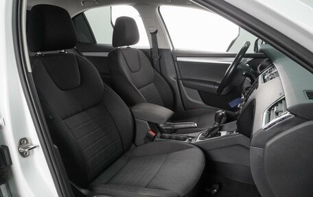 Skoda Octavia, 2017 год, 1 749 000 рублей, 8 фотография