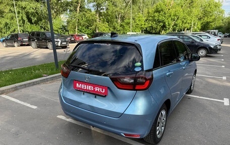 Honda Fit, 2022 год, 1 075 000 рублей, 6 фотография