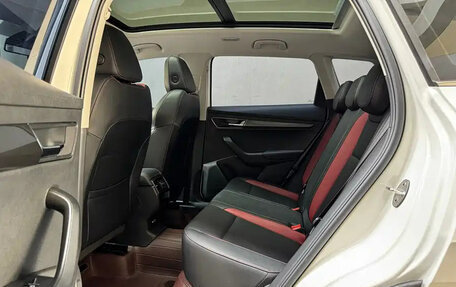Skoda Karoq I, 2023 год, 1 800 004 рублей, 19 фотография