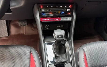 Skoda Karoq I, 2023 год, 1 800 004 рублей, 16 фотография