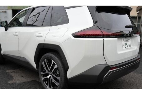 Toyota RAV4, 2026 год, 8 100 000 рублей, 5 фотография