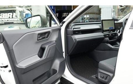 Toyota RAV4, 2026 год, 8 100 000 рублей, 26 фотография