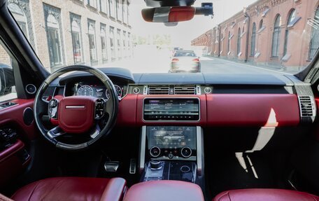 Land Rover Range Rover IV рестайлинг, 2019 год, 9 900 000 рублей, 7 фотография
