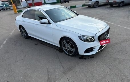 Mercedes-Benz E-Класс, 2019 год, 3 200 000 рублей, 2 фотография