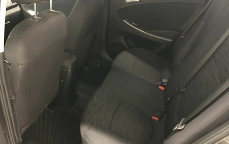 Hyundai Solaris II рестайлинг, 2015 год, 1 050 000 рублей, 14 фотография