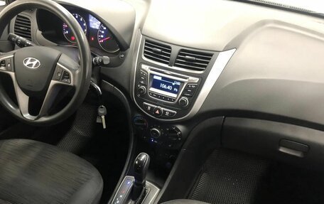 Hyundai Solaris II рестайлинг, 2015 год, 1 050 000 рублей, 16 фотография