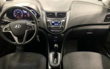 Hyundai Solaris II рестайлинг, 2015 год, 1 050 000 рублей, 17 фотография