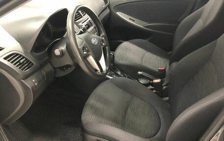 Hyundai Solaris II рестайлинг, 2015 год, 1 050 000 рублей, 18 фотография