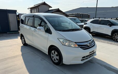 Honda Freed I, 2015 год, 1 200 000 рублей, 3 фотография