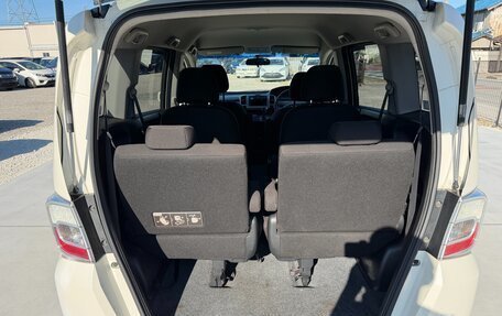 Honda Freed I, 2015 год, 1 200 000 рублей, 14 фотография