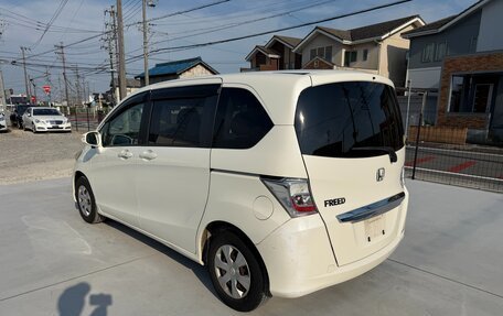 Honda Freed I, 2015 год, 1 200 000 рублей, 6 фотография
